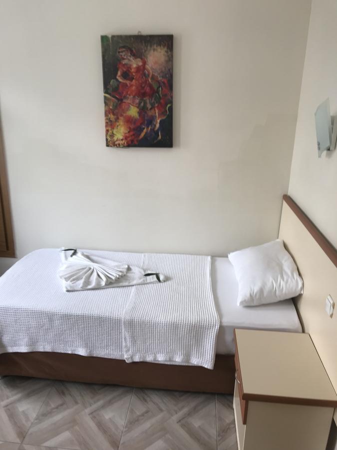 Cim Apartments Pansiyon 페티예 외부 사진